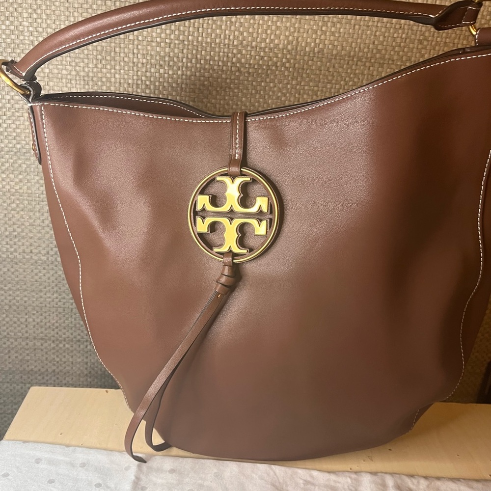 Tory Burch Miller Hobo!